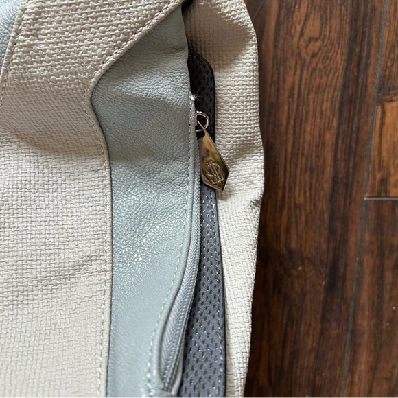 Jennifer Lopez Handbag - Picture 3 of 16